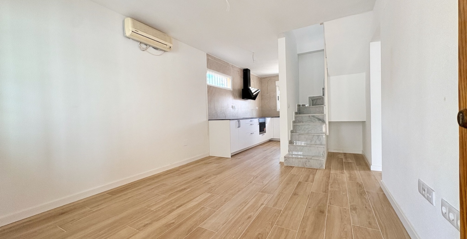 Resale - Villa - Orihuela Costa - Los Balcones