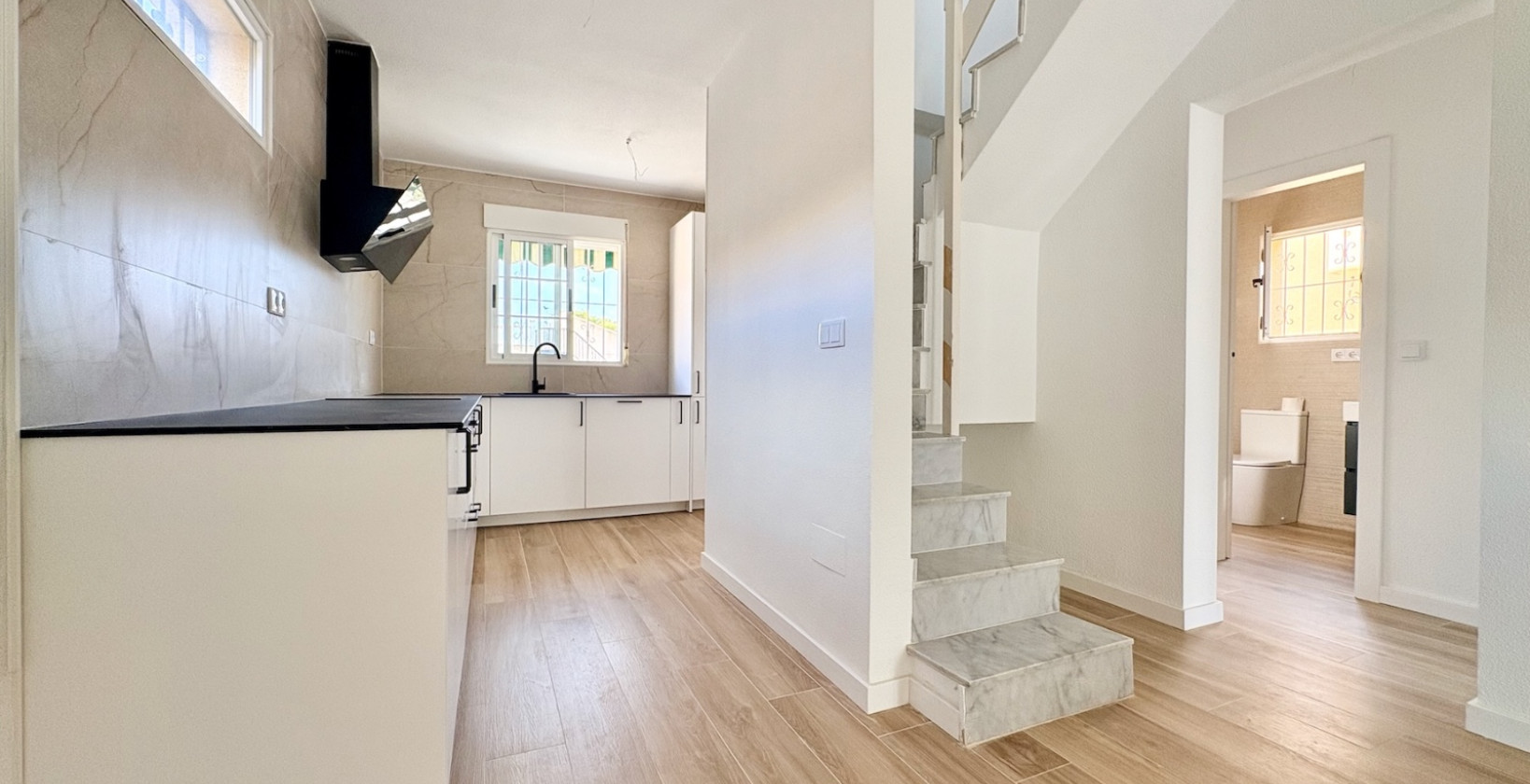 Resale - Villa - Orihuela Costa - Los Balcones