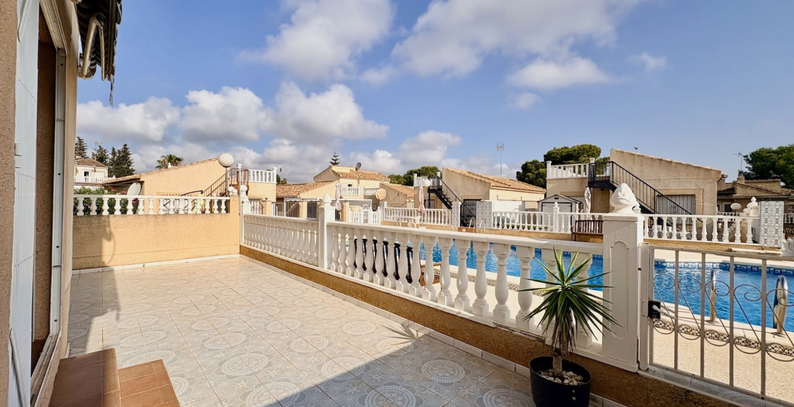 Resale - Villa - Orihuela Costa - Los Balcones