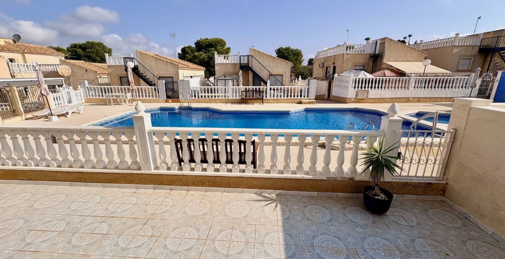 Resale - Villa - Orihuela Costa - Los Balcones