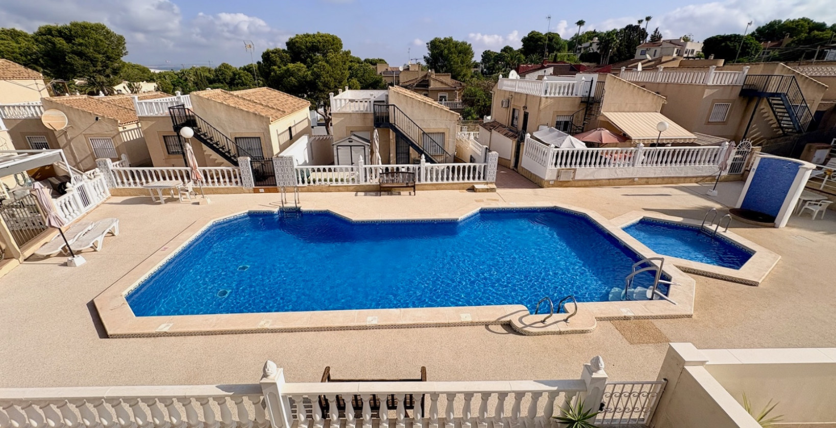 Resale - Villa - Orihuela Costa - Los Balcones