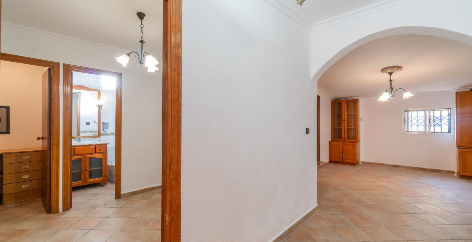 Resale - Villa - Torrevieja - Los altos