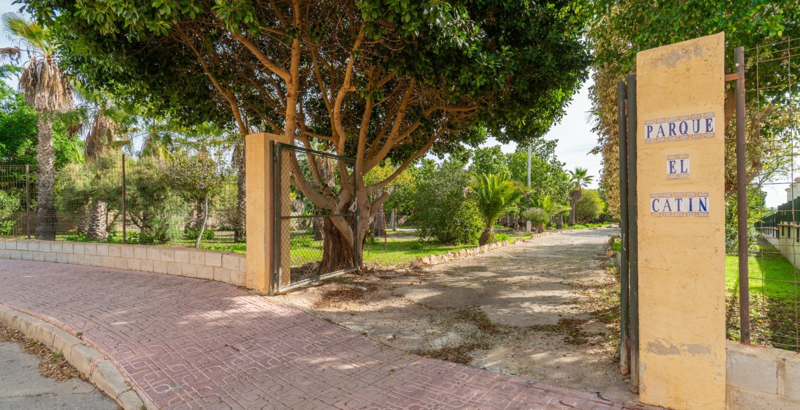Resale - Villa - Torrevieja - Los altos