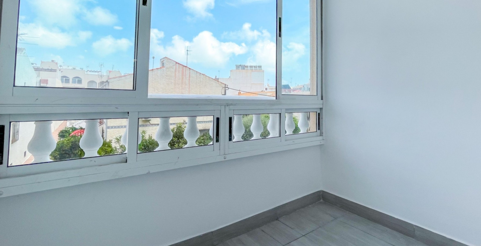 Återförsäljning - Lägenhet / lägenhet - Torrevieja