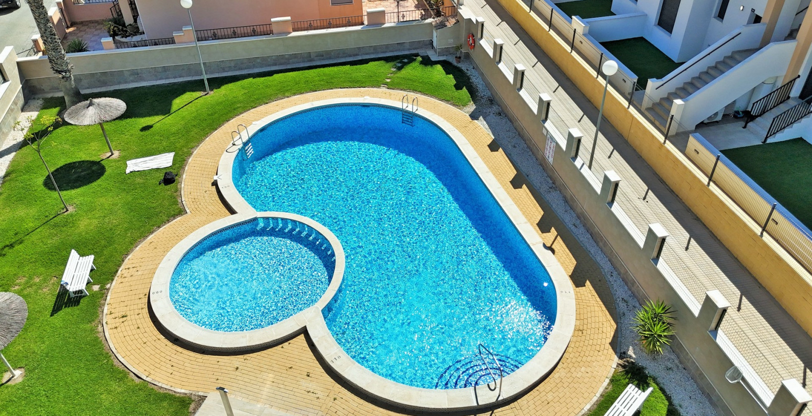 Återförsäljning - Radhus - Villamartín - Villamartin