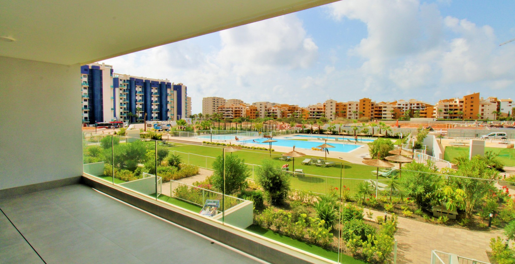 Resale - Apartment / flat - Torrevieja - Punta Prima