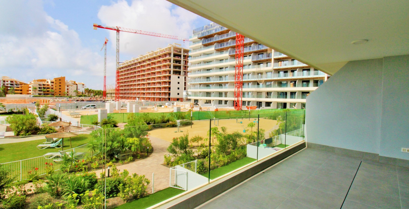 Resale - Apartment / flat - Torrevieja - Punta Prima