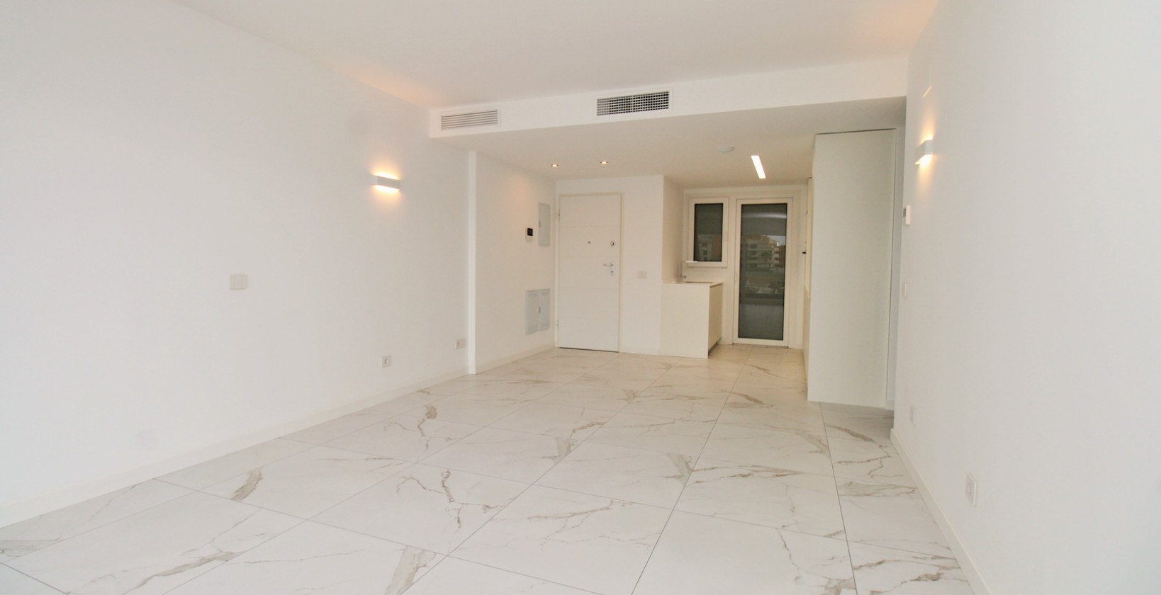 Resale - Apartment / flat - Torrevieja - Punta Prima