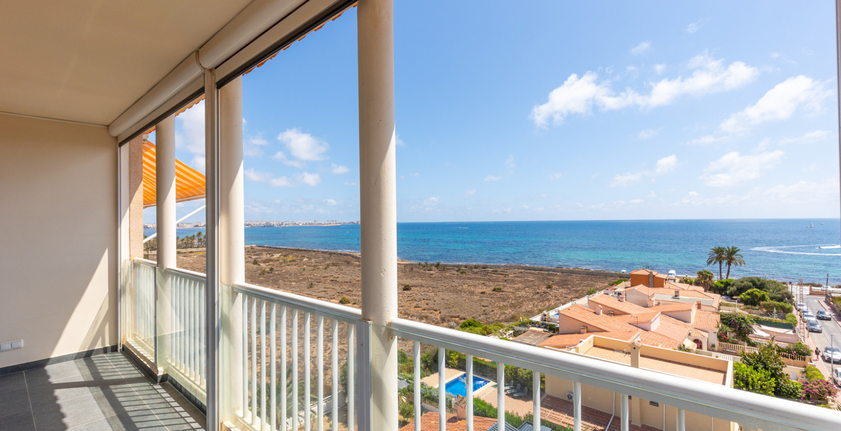 Resale - Apartment / flat - Torrevieja - Rocio del mar