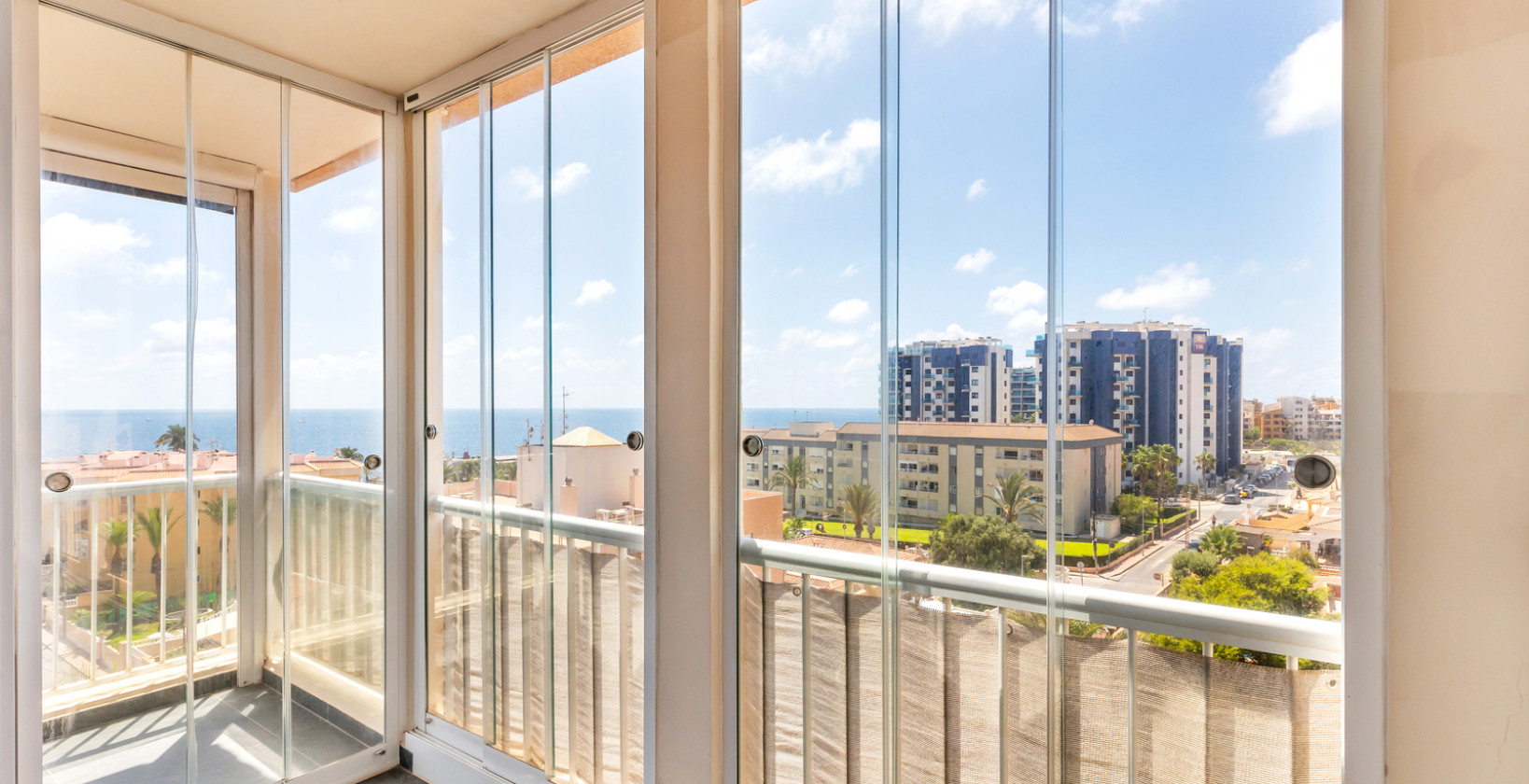 Resale - Apartment / flat - Torrevieja - Rocio del mar