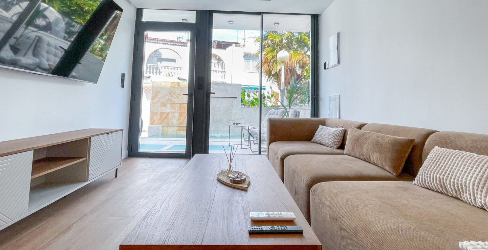 Resale - Townhouse - Torrevieja - Nueva Torrevieja - Aguas Nuevas