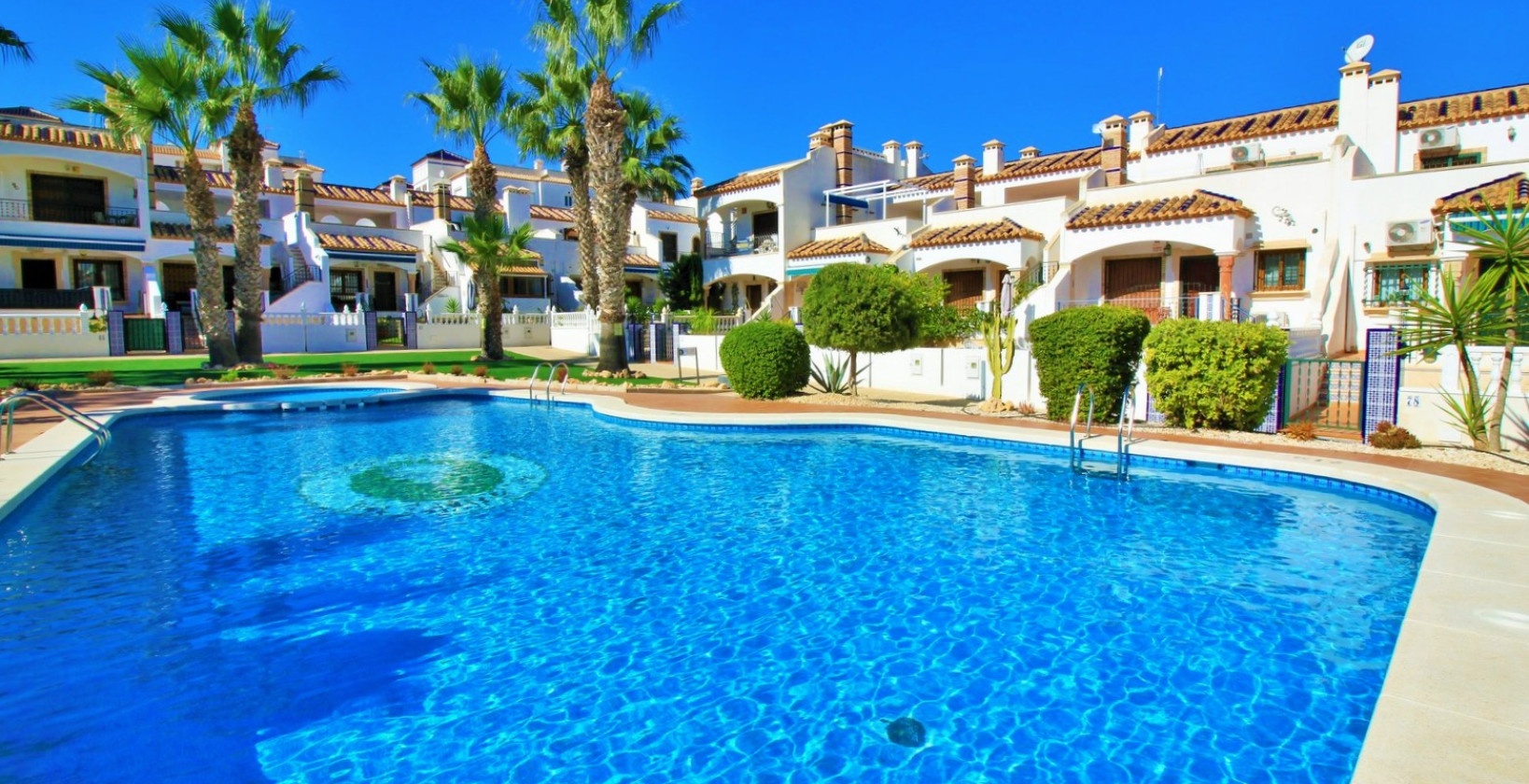 Resale - Apartment / flat - Villamartín - PAU 8