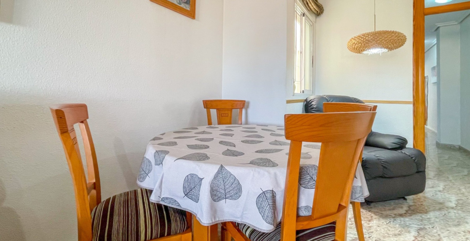 Återförsäljning - Lägenhet / lägenhet - Torrevieja