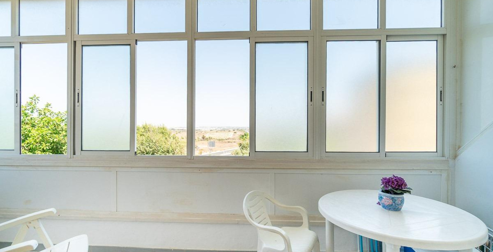 Resale - Apartment / flat - Torrevieja - La Mata pueblo