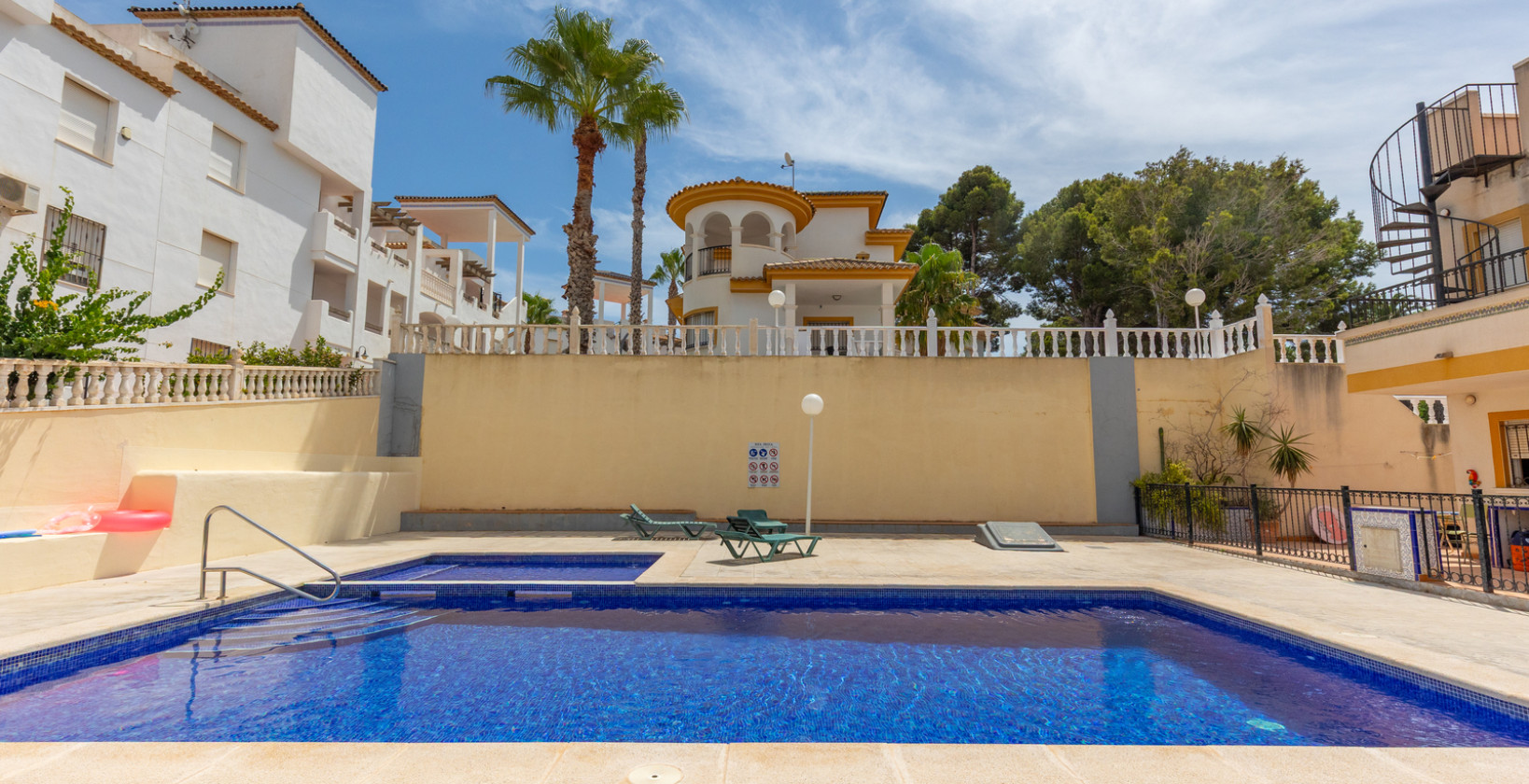 Återförsäljning - Lägenhet / lägenhet - Orihuela Costa - Villamartin