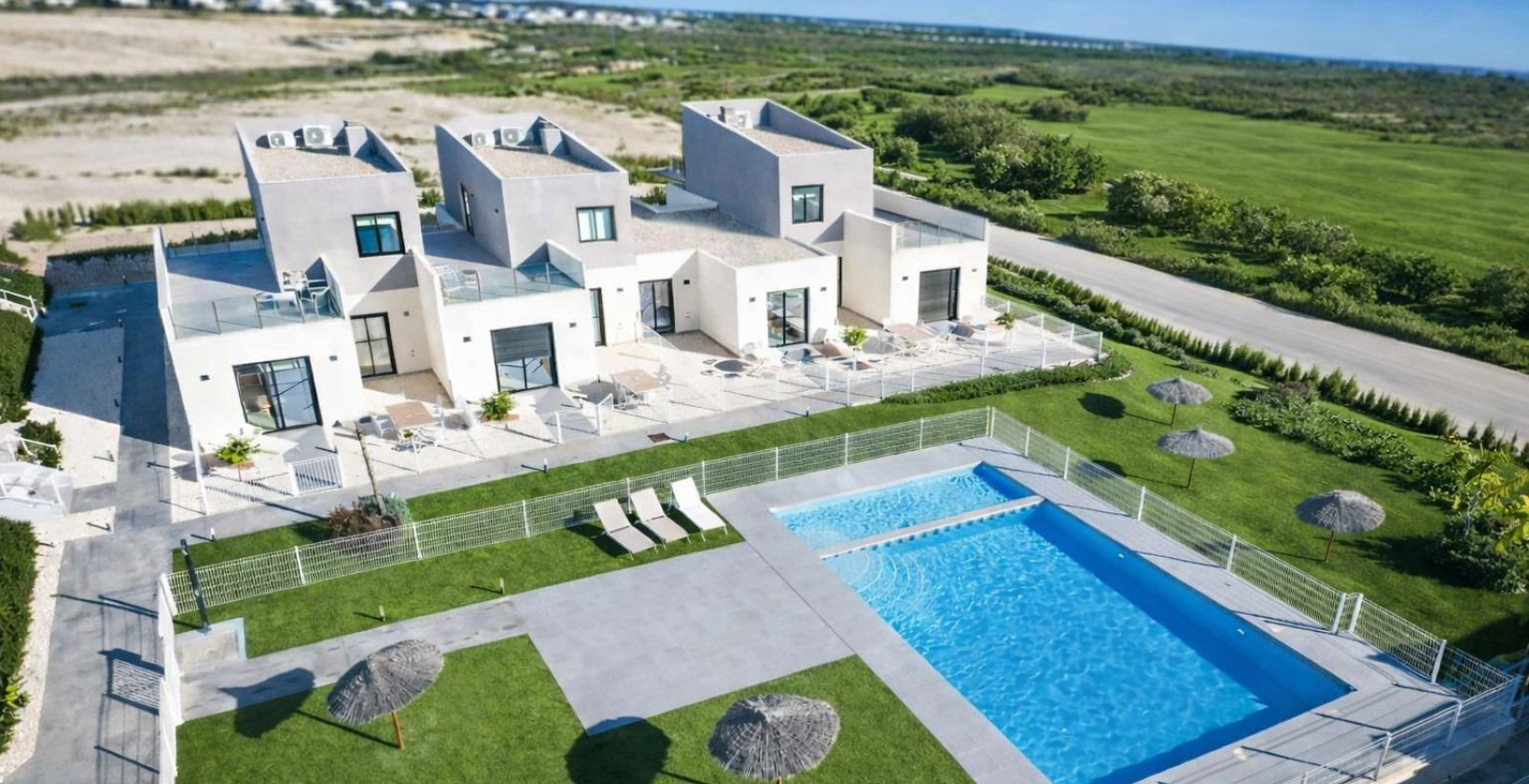 Nueva construcción  - Chalet - BAÑOS Y MENDIGO - Altaona Golf