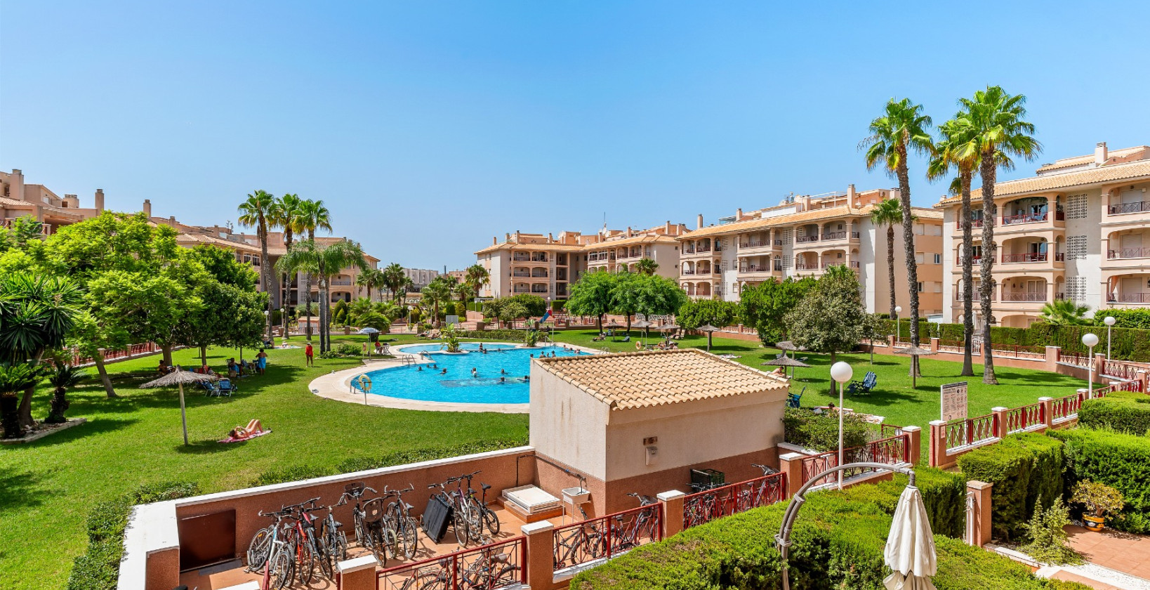 Resale - Apartments - Orihuela Costa - Playa Flamenca