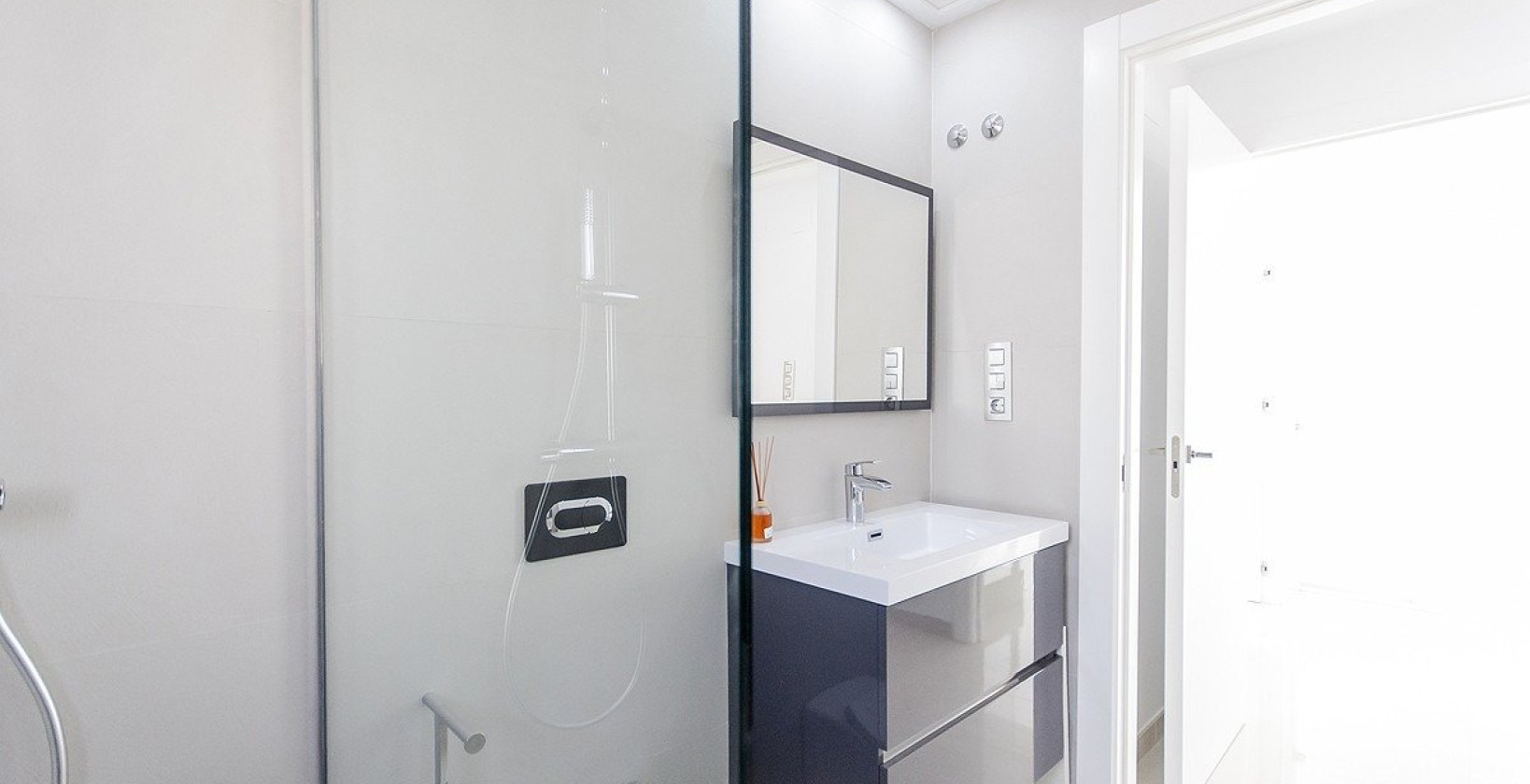 Nueva construcción  - Chalet - Los Montesinos - La Herrada