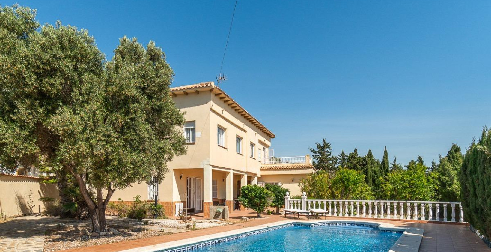 Resale - Villa - Torrevieja - La Mata