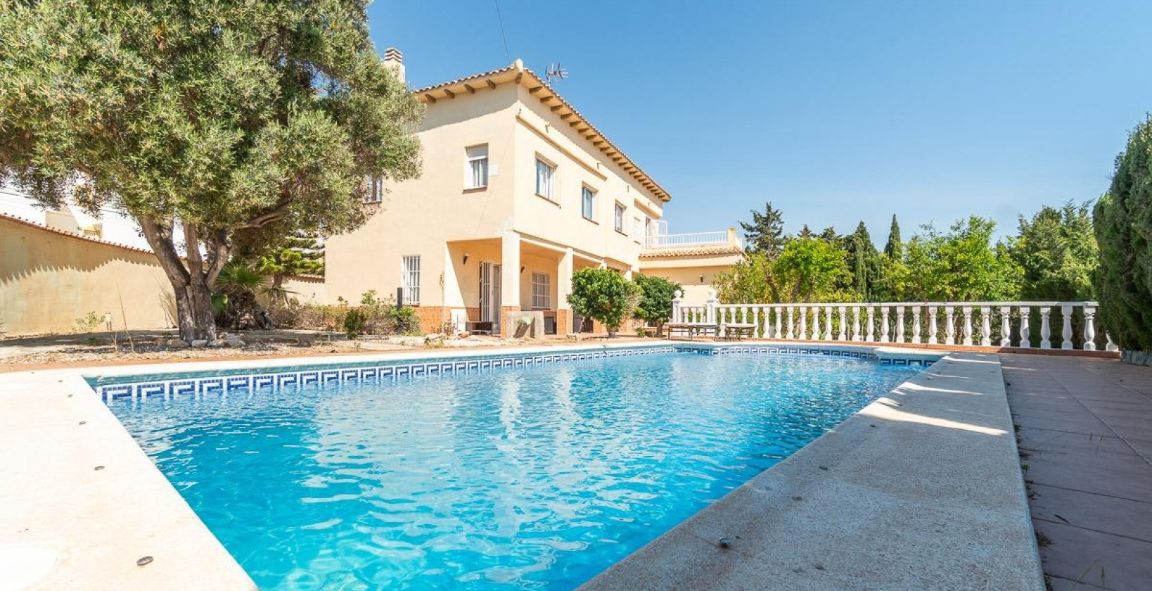 Resale - Villa - Torrevieja - La Mata