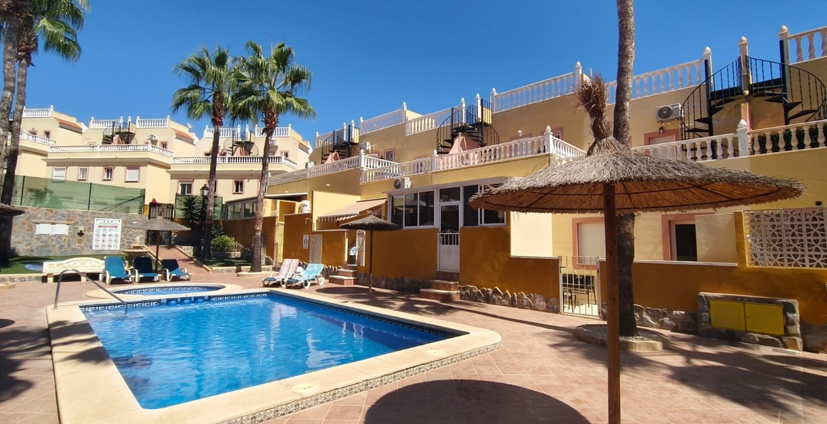 Återförsäljning - Lägenhet / lägenhet - Orihuela Costa - Villamartín-Las Filipinas