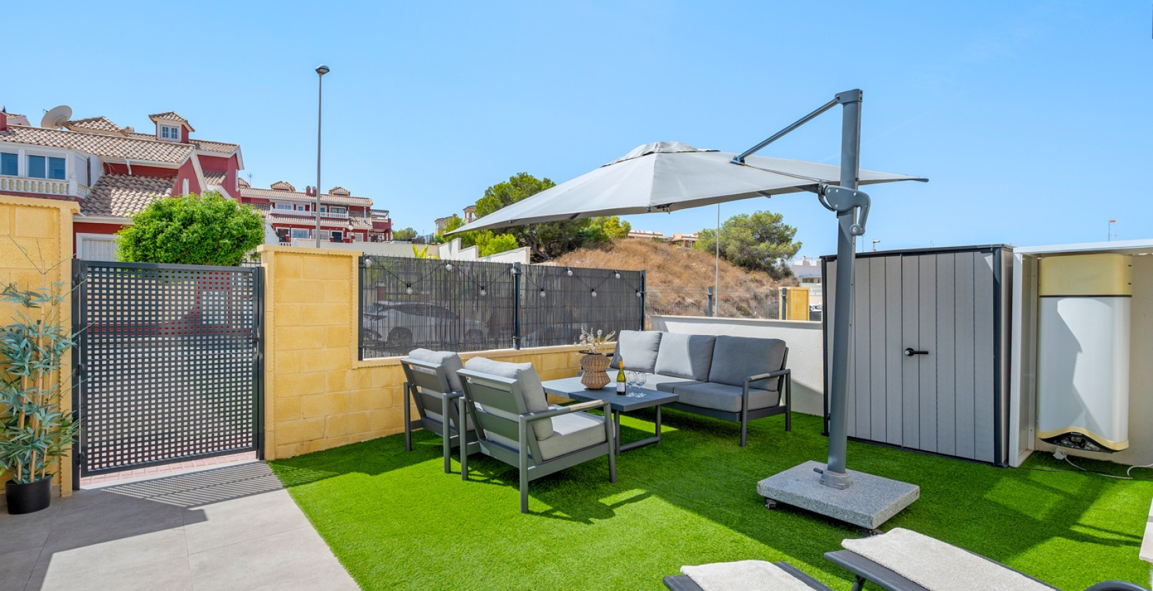 Resale - Apartments - Orihuela Costa - Villamartín