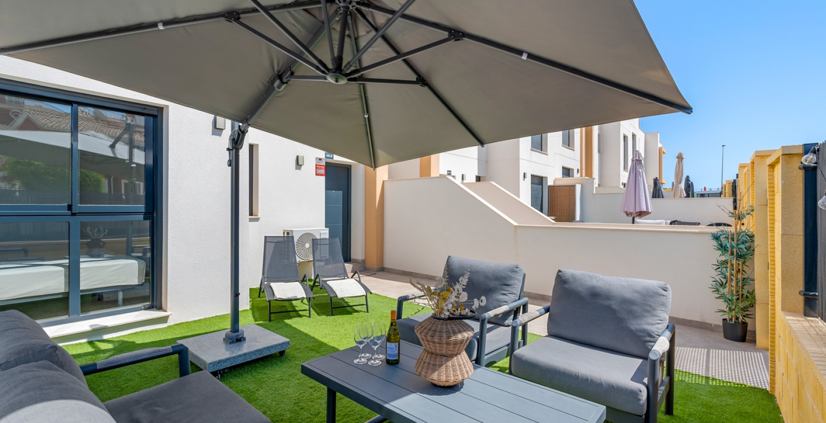 Resale - Apartments - Orihuela Costa - Villamartín