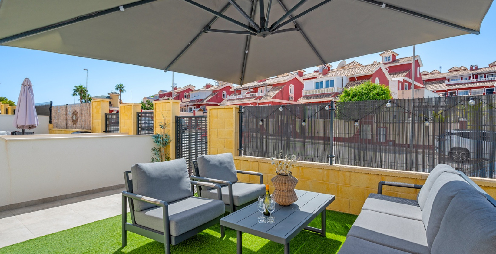 Resale - Apartments - Orihuela Costa - Villamartín