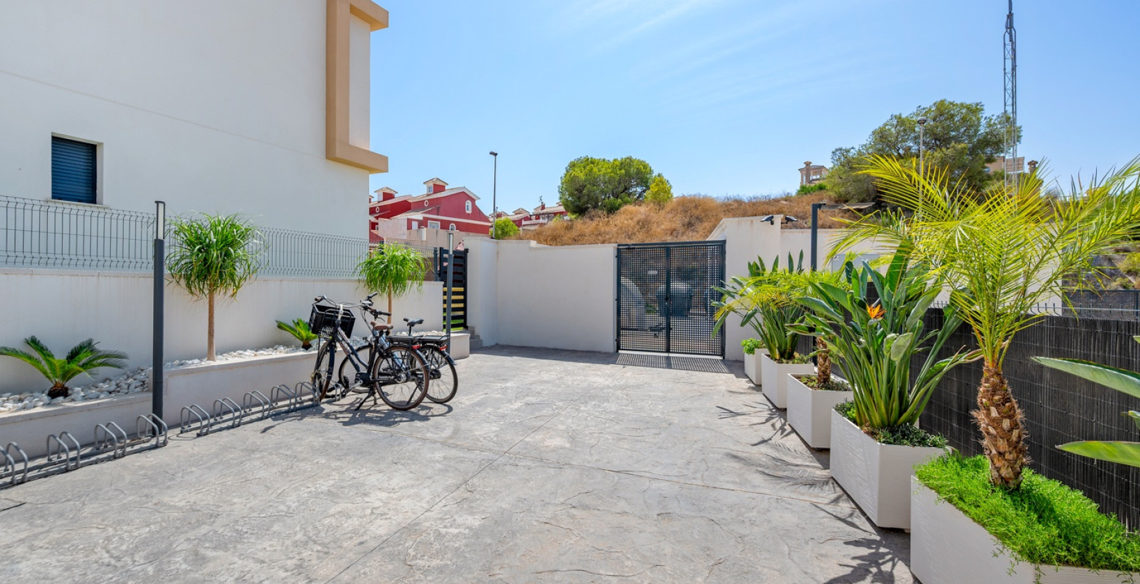 Resale - Apartments - Orihuela Costa - Villamartín