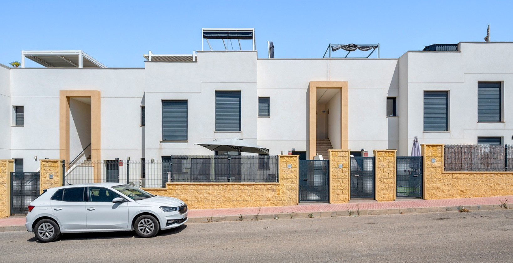 Resale - Apartments - Orihuela Costa - Villamartín