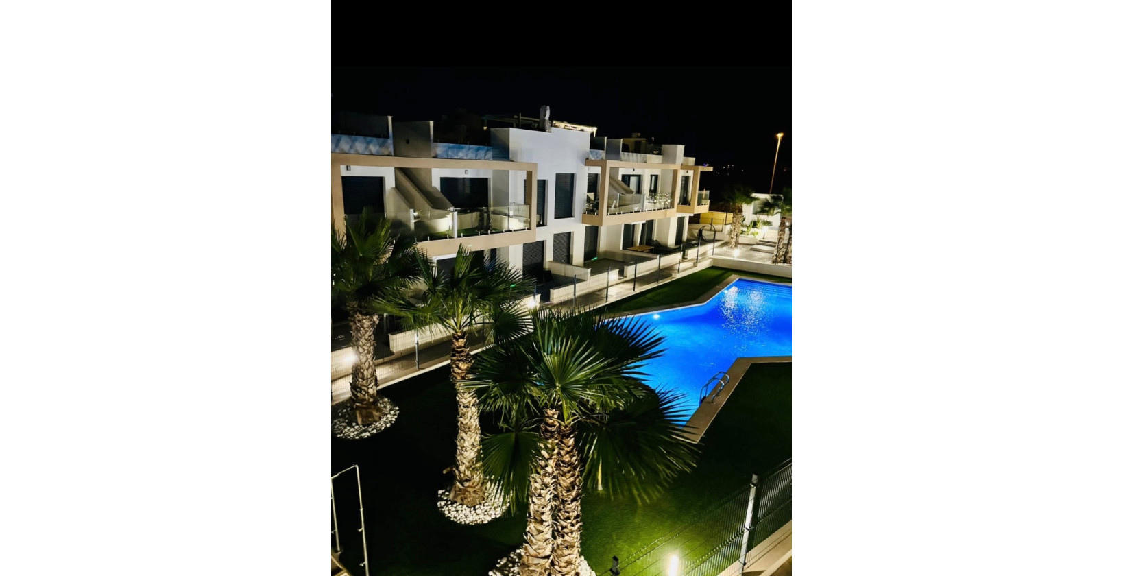 Resale - Apartments - Orihuela Costa - Villamartín