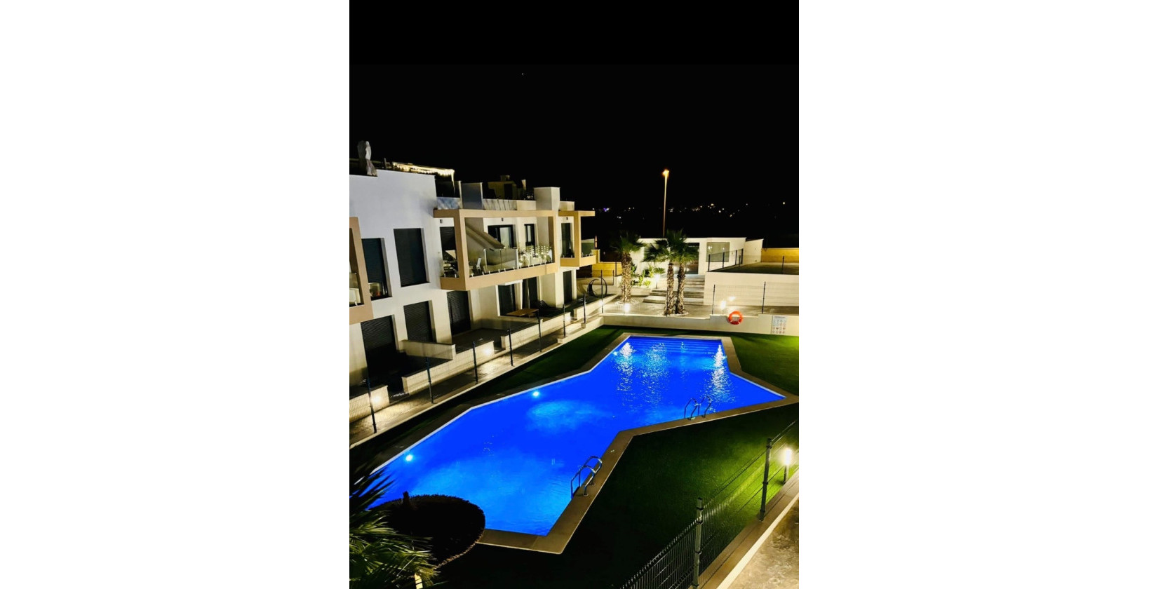 Resale - Apartments - Orihuela Costa - Villamartín