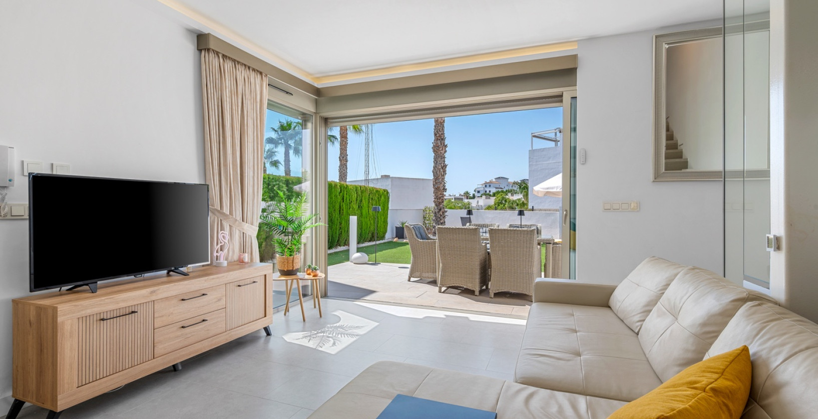 Resale - Villa - Orihuela Costa - Villamartín