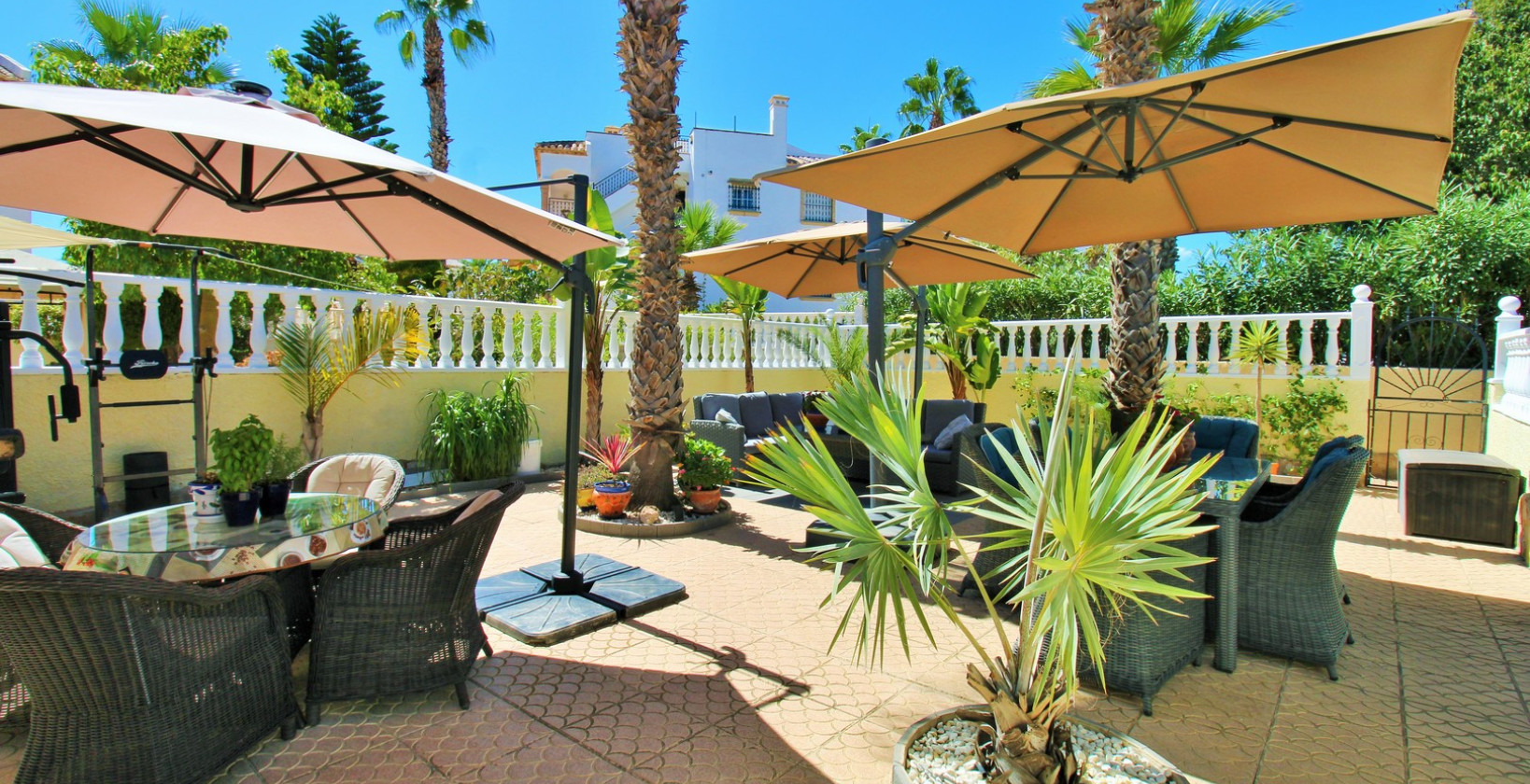 Bruktbolig - Villa - Villamartín - Las Violetas