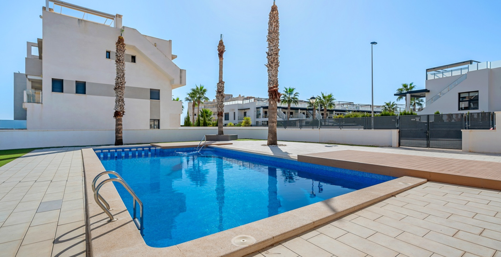 Resale - Apartments - Orihuela Costa