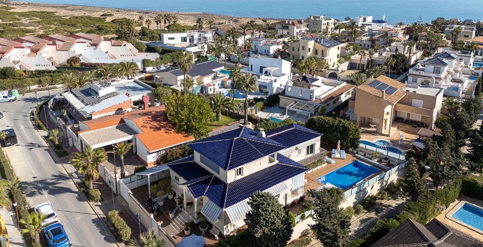 Resale - Villa - Torrevieja - Torrevieja Centro