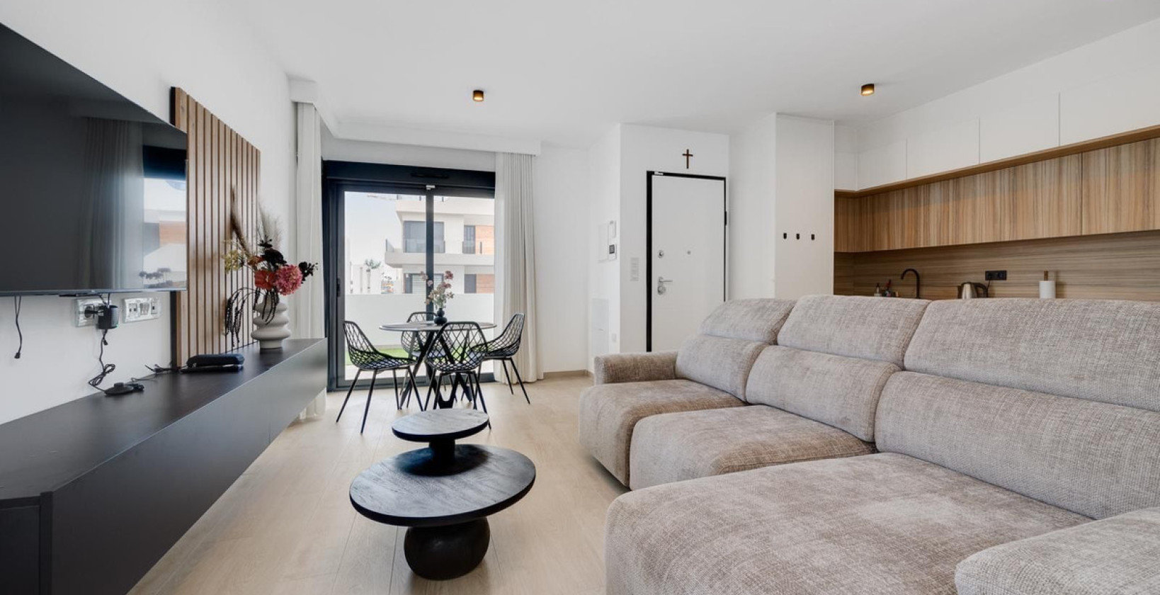 Resale - Apartment / flat - Torrevieja - Torrevieja Centro
