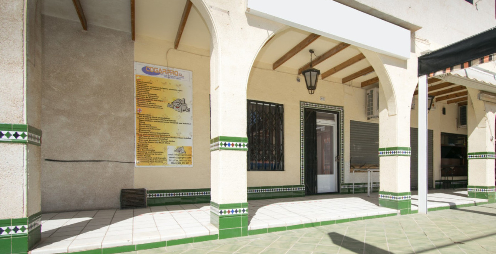Reventa - Commercial property - Torrevieja - La Mata