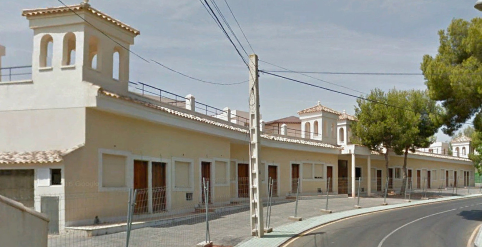 Resale - Commercial property - Pilar de la Horadada - Pinar de Campoverde