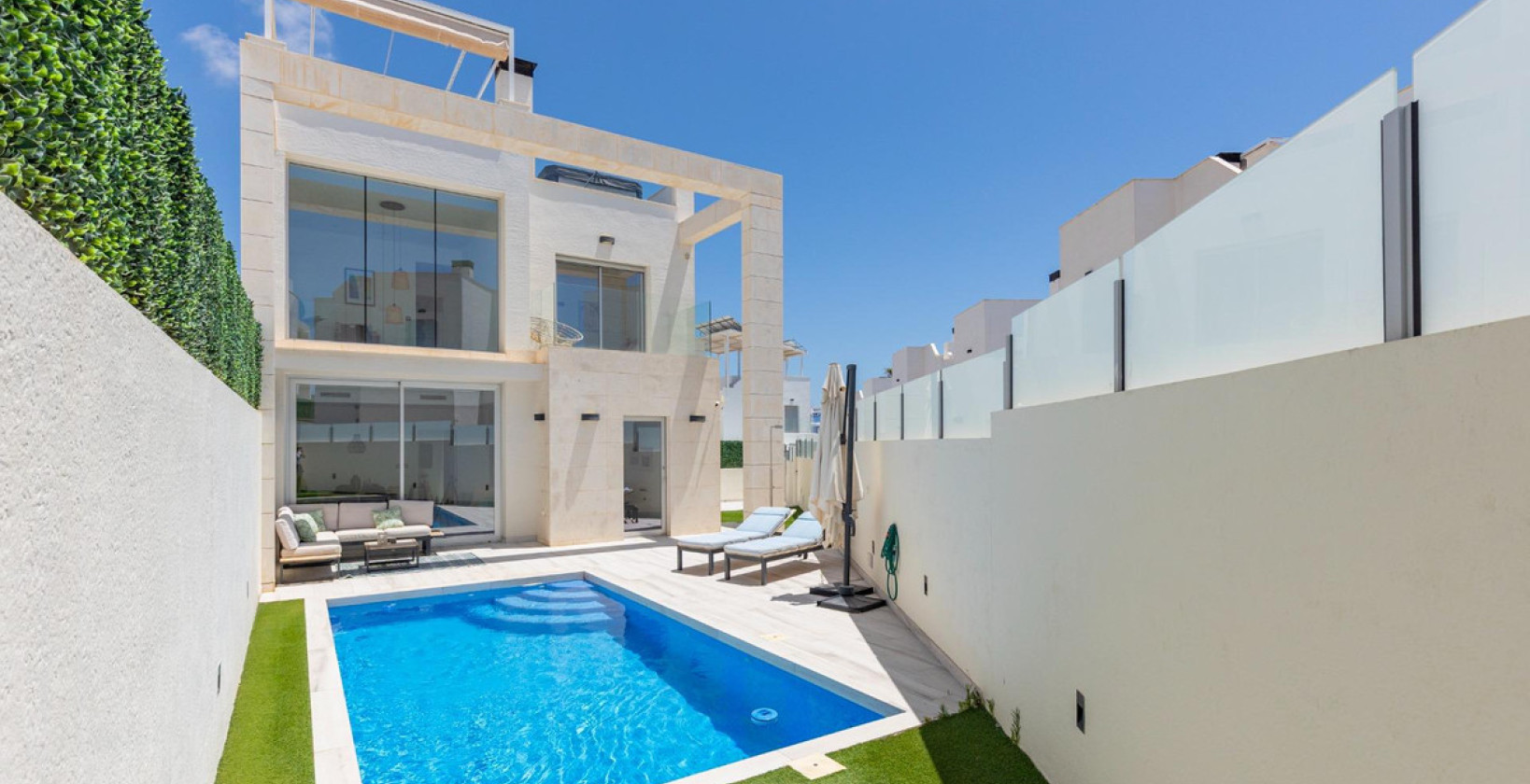 Återförsäljning - Villa - Orihuela Costa - Lomas de Cabo Roig