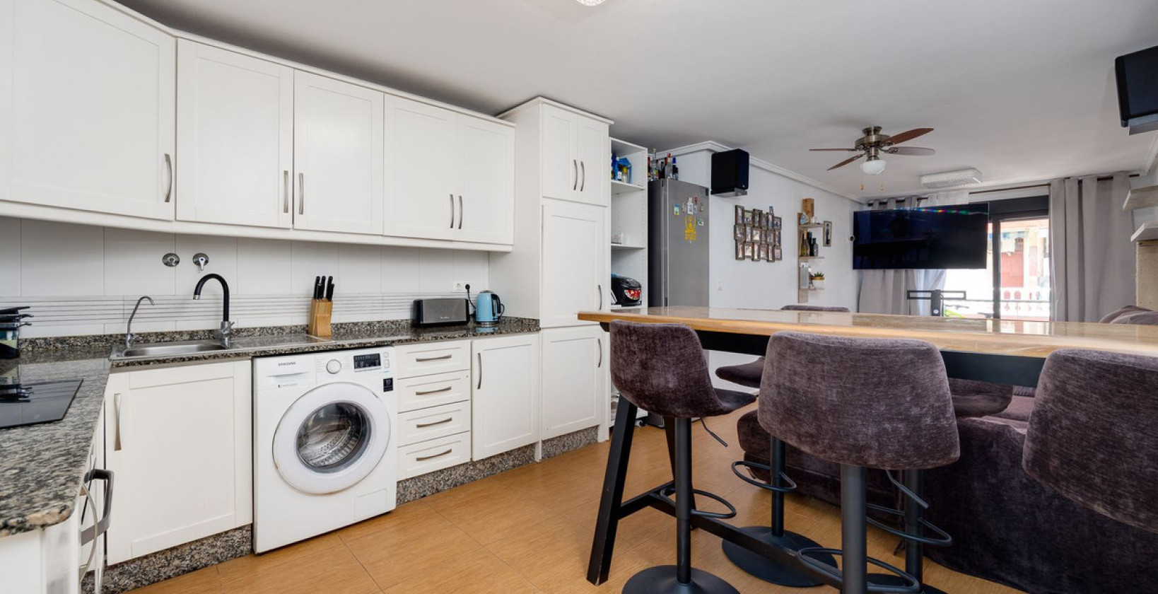 Resale - Apartment / flat - Torrevieja - Torrevieja Centro