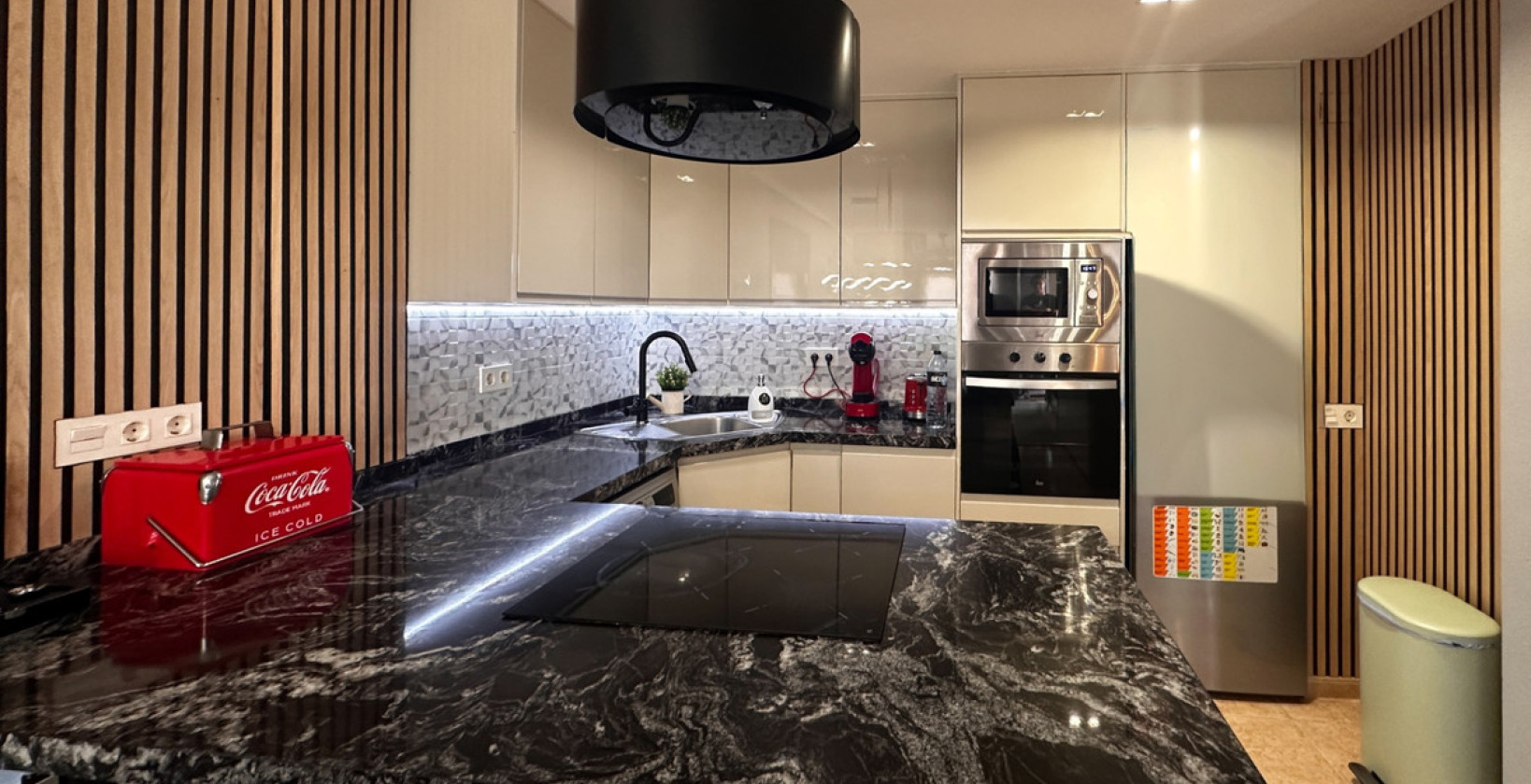 Resale - Apartment / flat - Torrevieja - Torrevieja Centro