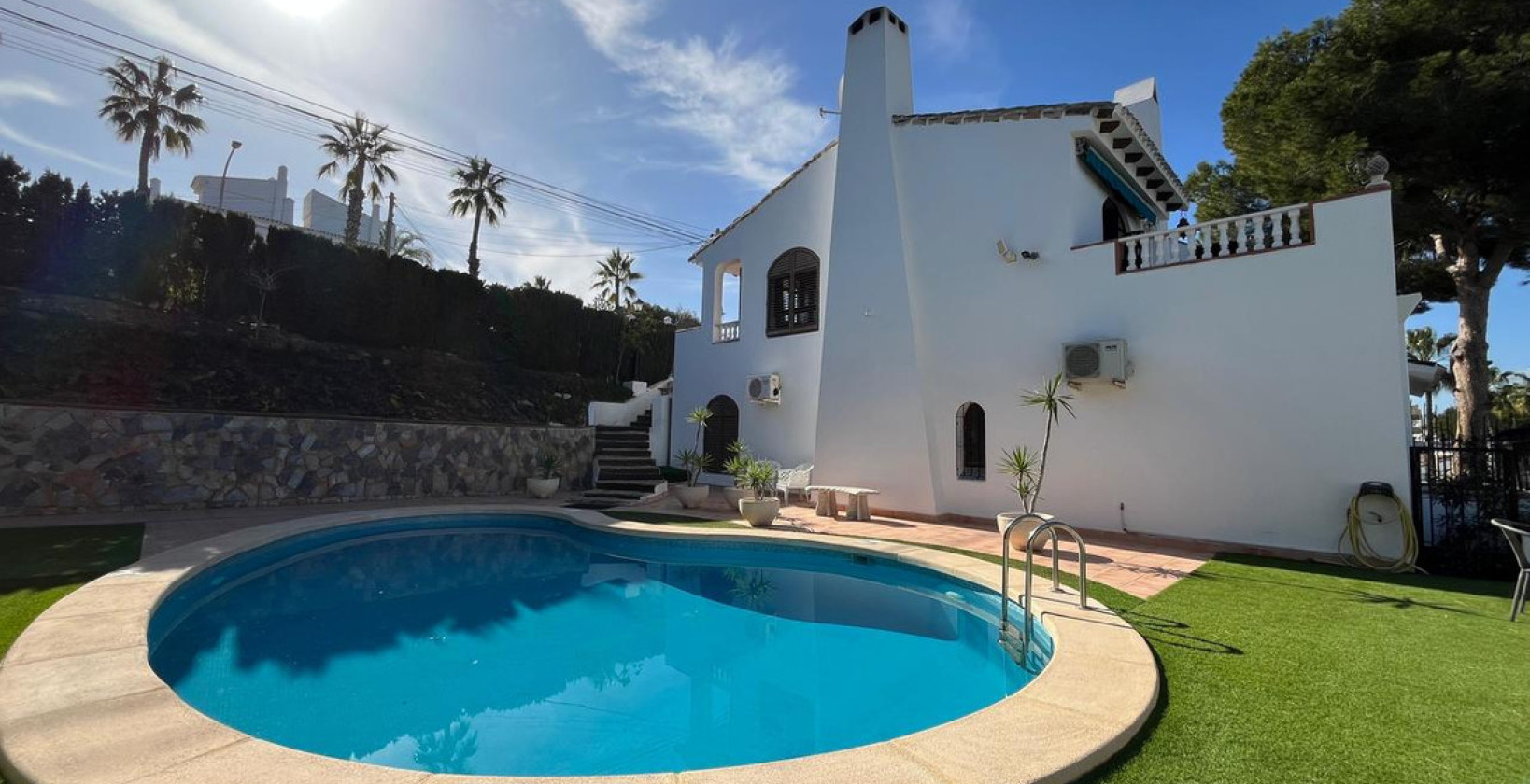 Återförsäljning - Villa - Orihuela Costa - Villamartin