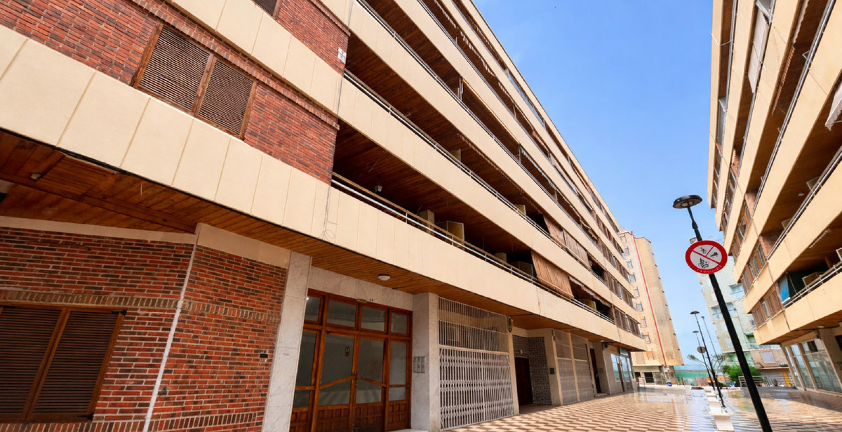 Resale - Apartment / flat - Torrevieja - Torrevieja Centro