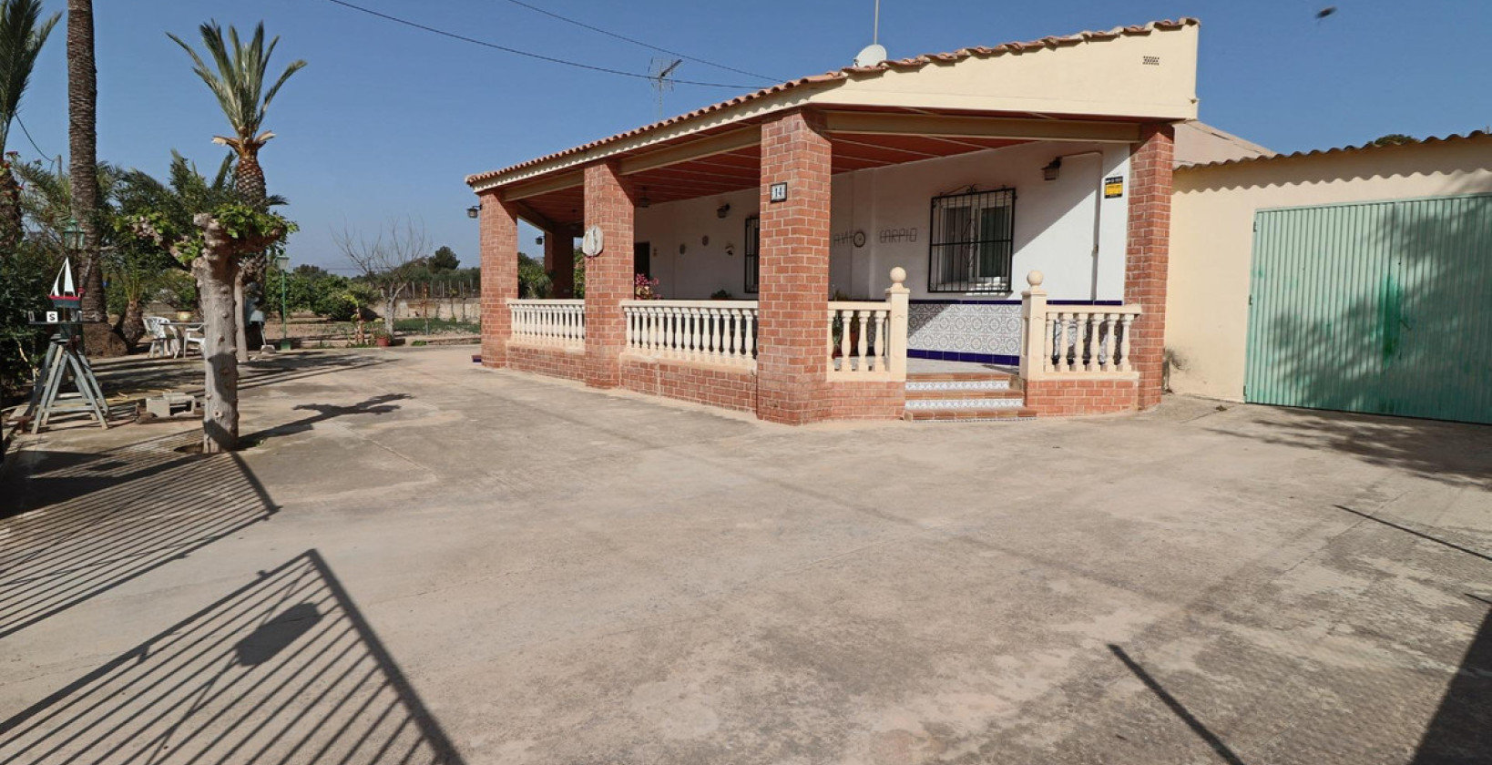 Resale - Villa - Benidorm - Benidorm Centro