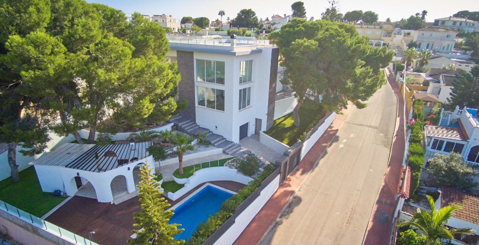 Återförsäljning - Villa - Orihuela Costa - Los Balcones