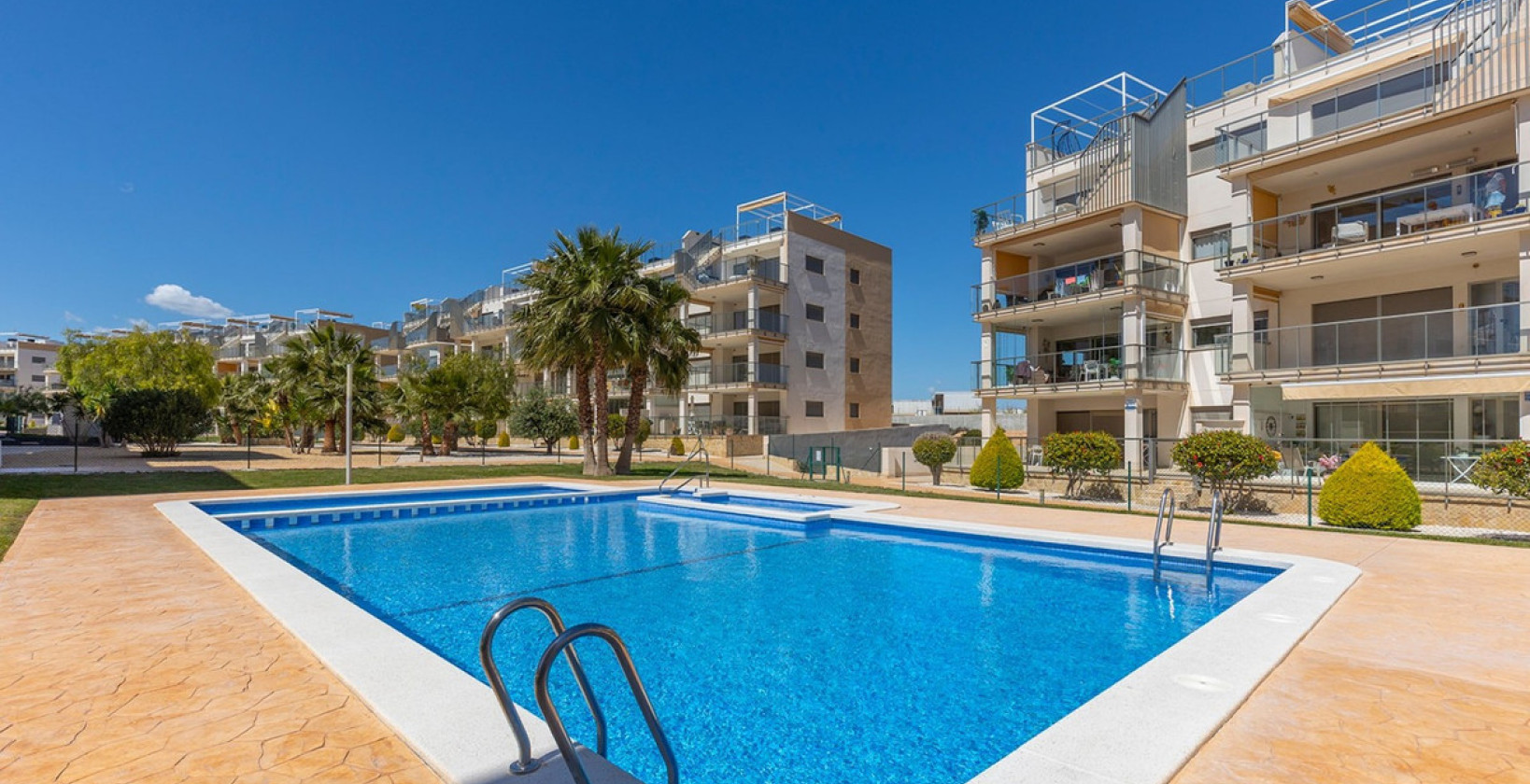 Resale - Apartment / flat - Orihuela Costa - La Zenia