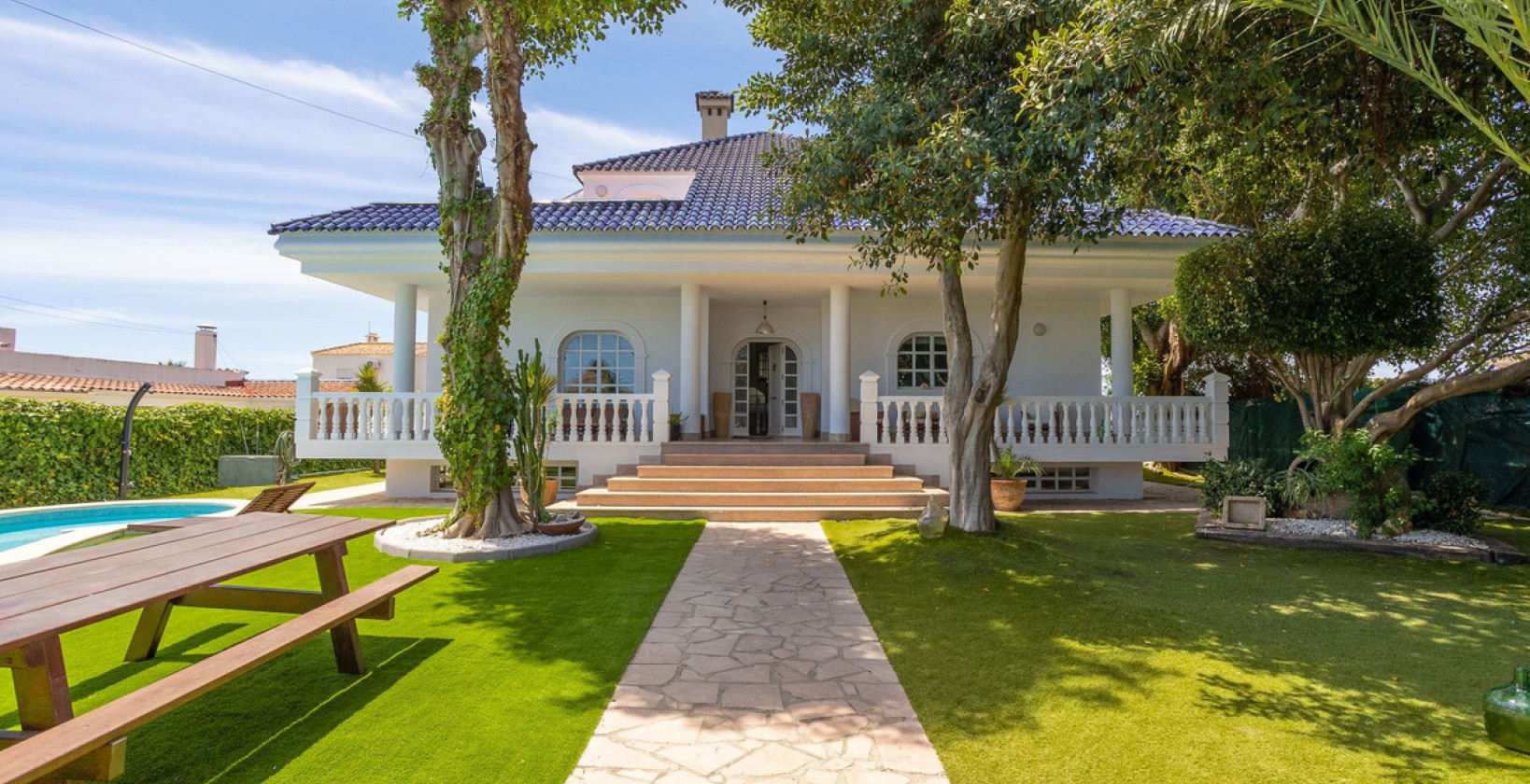 Resale - Villa - Torrevieja - Torrevieja Centro