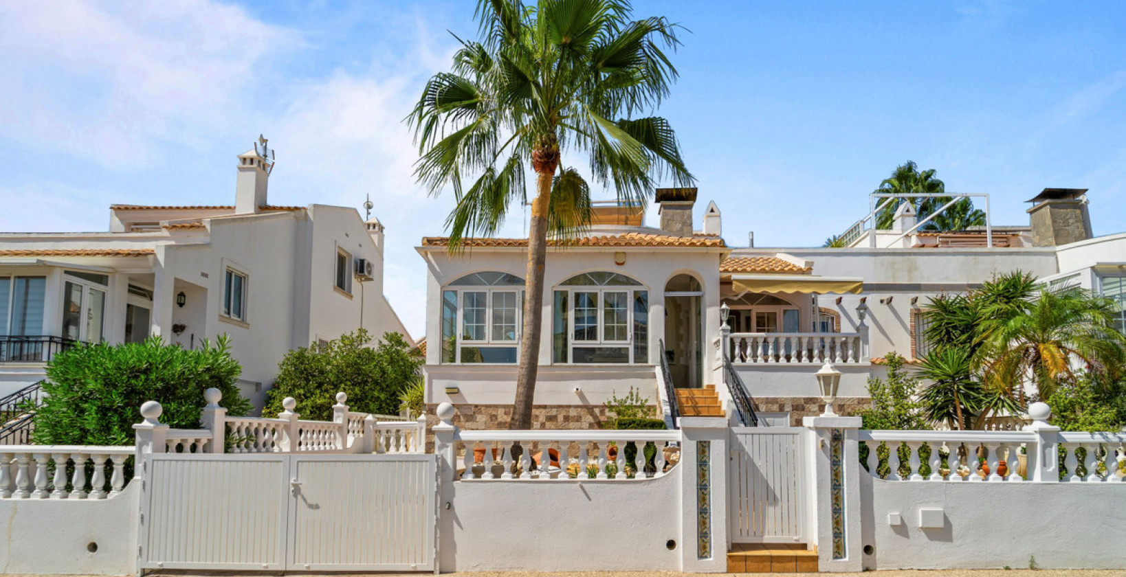 Återförsäljning - Villa - Orihuela Costa - Los Dolses