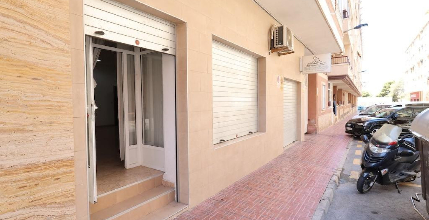 Reventa - Commercial property - Torrevieja - Torrevieja Centro